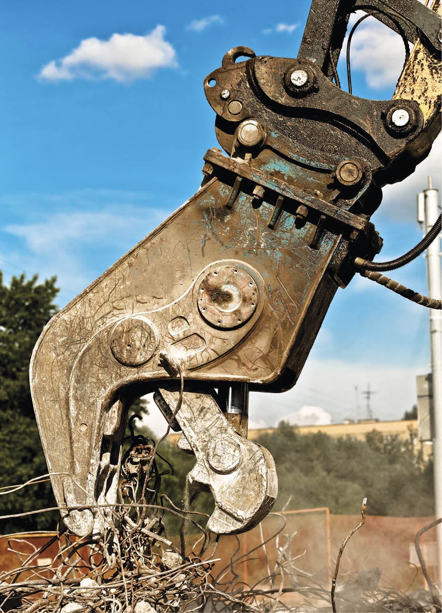 High-Performance Pulverizer Attachments in Concrete Recycling